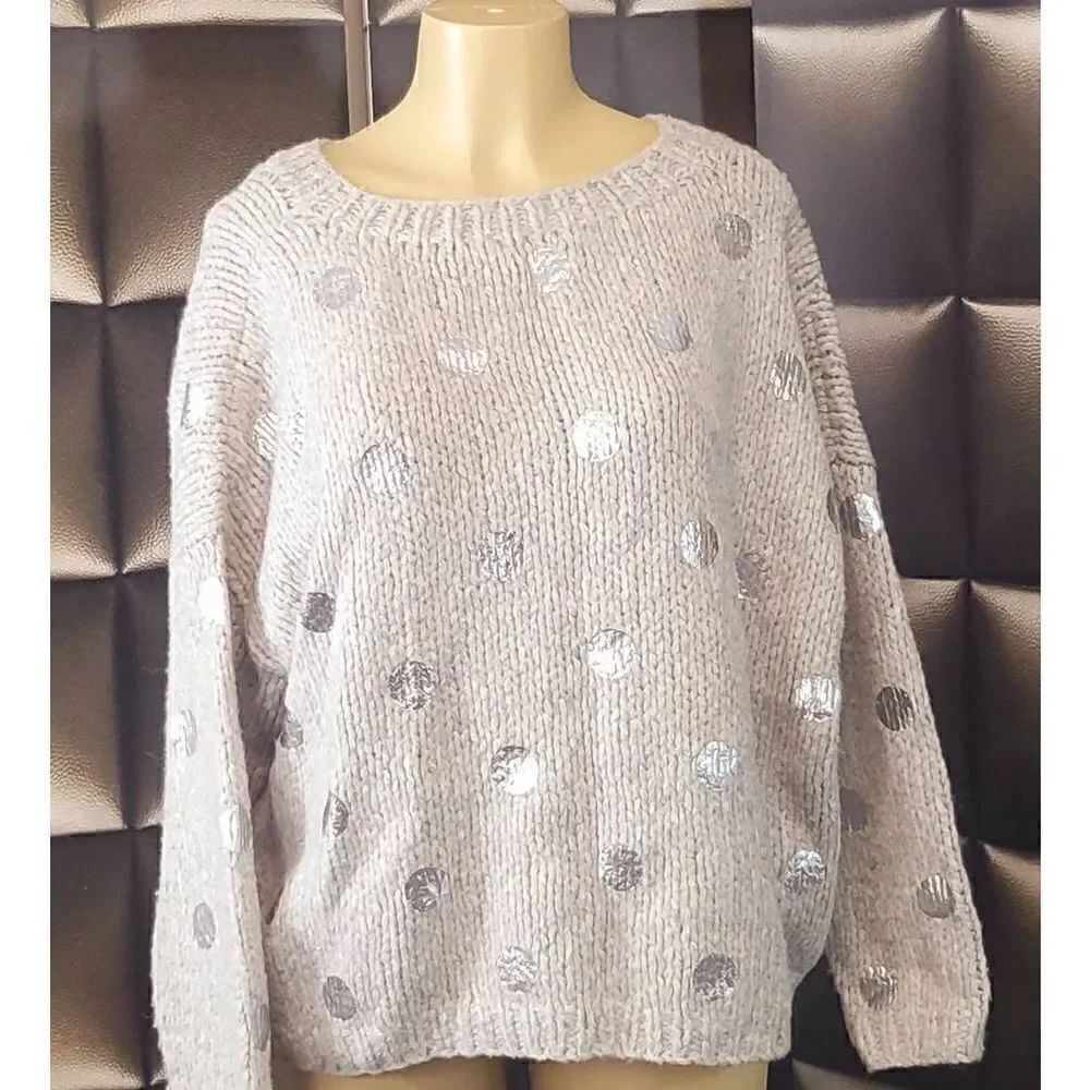 Elizabeth and James sweater